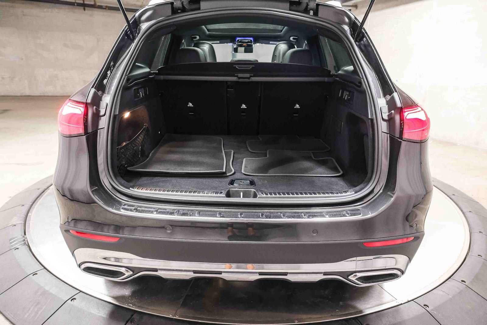 Certified 2026 Mercedes-Benz GLC 300 image 32