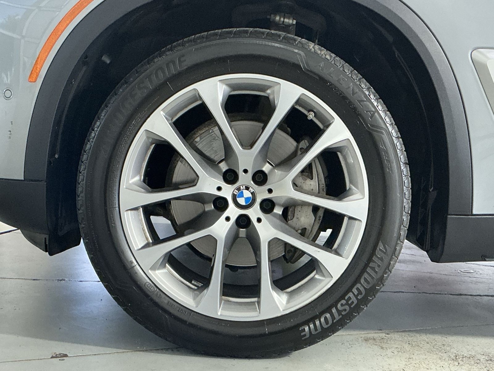 Used 2024 BMW X5 xDrive40i w/ Premium Package AWD/4WD image 13