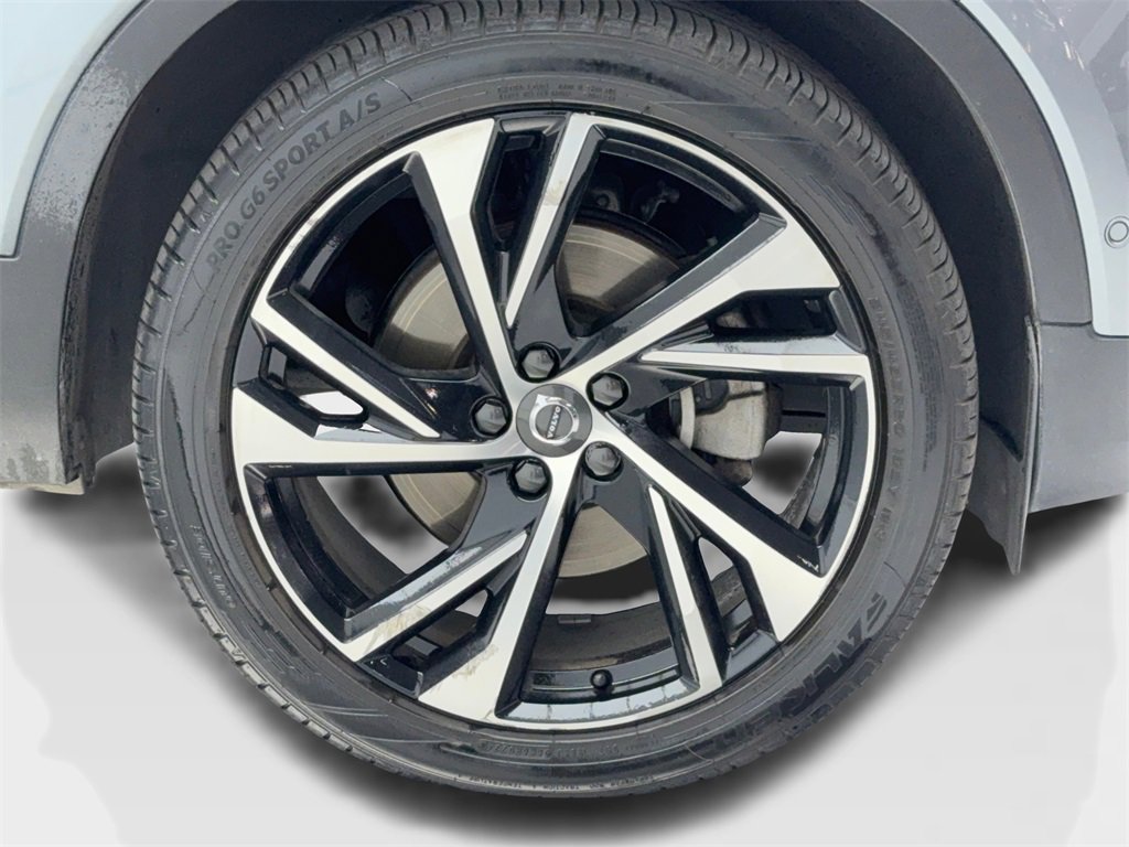 Used 2019 Volvo XC40 T5 R-Design image 53