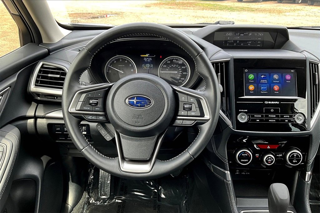 Used 2024 Subaru Forester Premium image 6