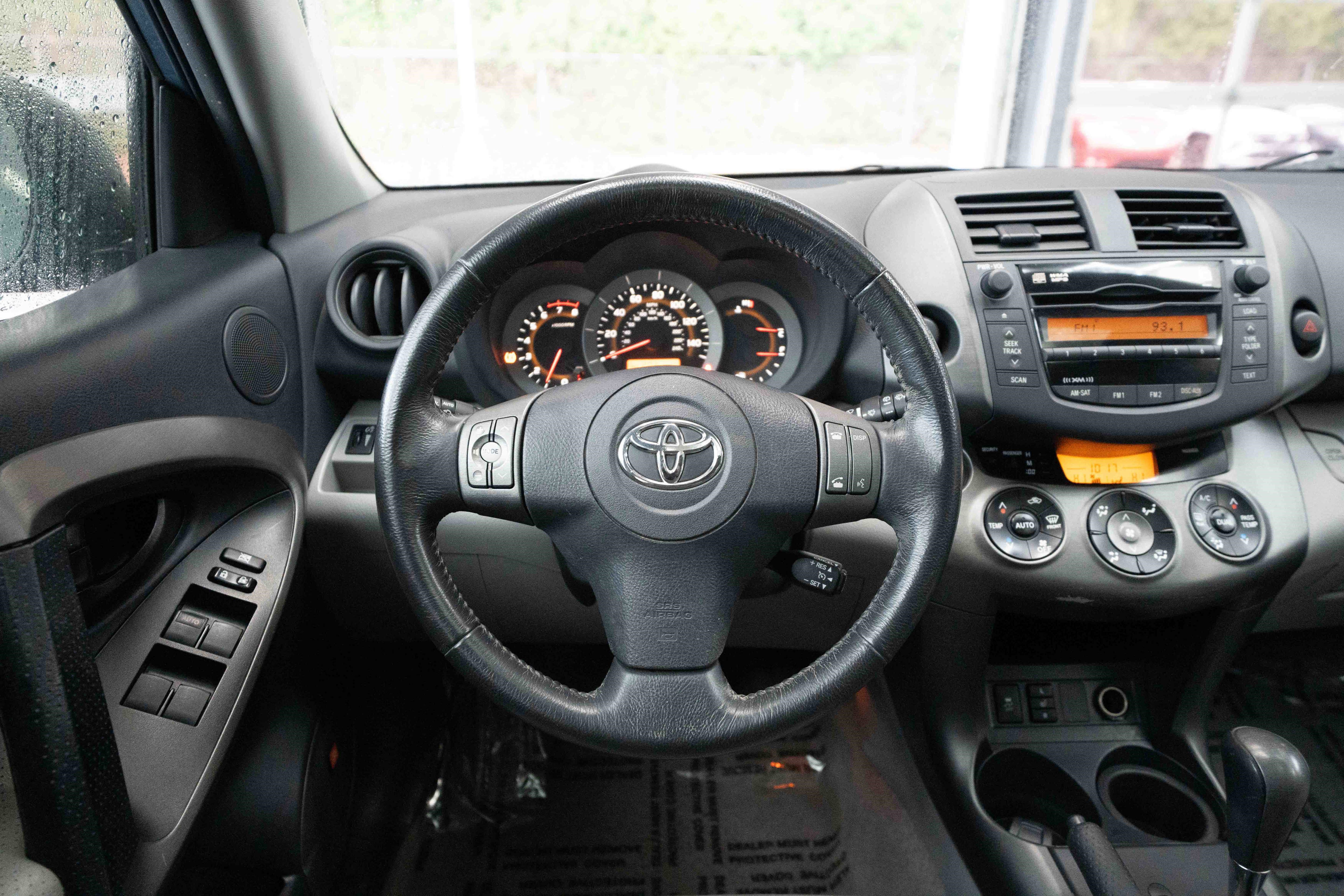 Used 2009 Toyota RAV4 Limited image 21
