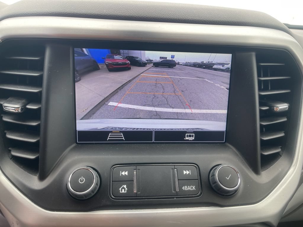 Used 2023 GMC Acadia SLE w/ Driver Convenience Package FWD image 11