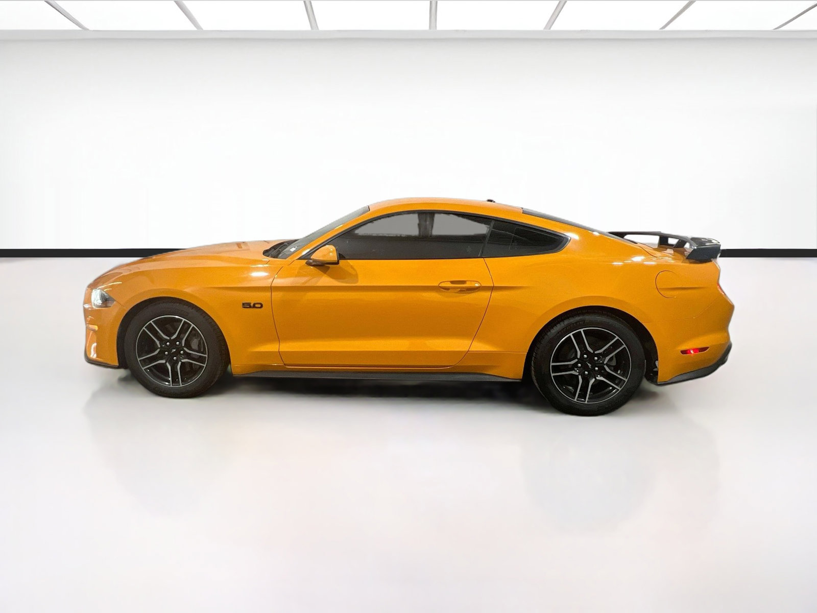 Used 2019 Ford Mustang GT RWD image 21