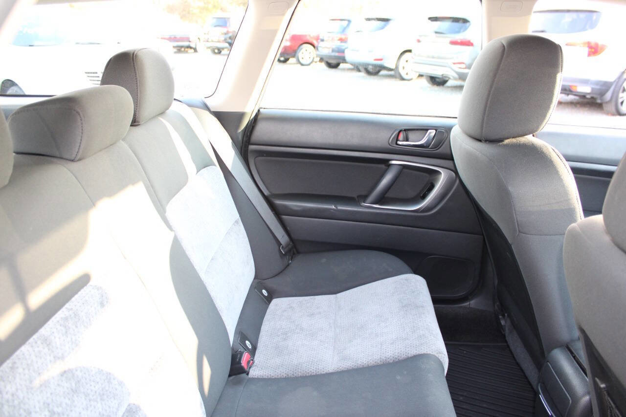 Used 2006 Subaru Outback 2.5i image 16