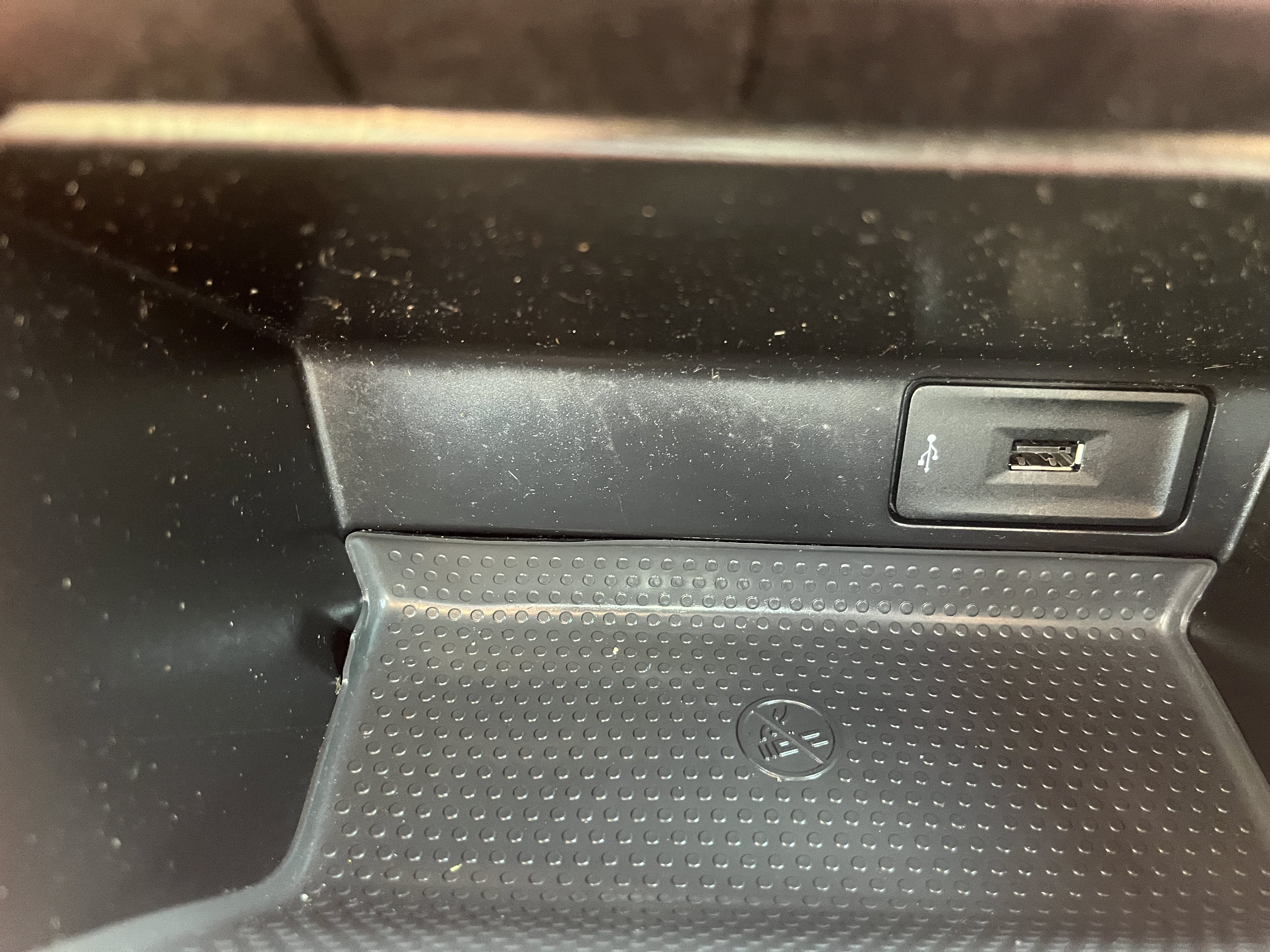 Used 2019 Volkswagen Beetle 2.0T S FWD image 29