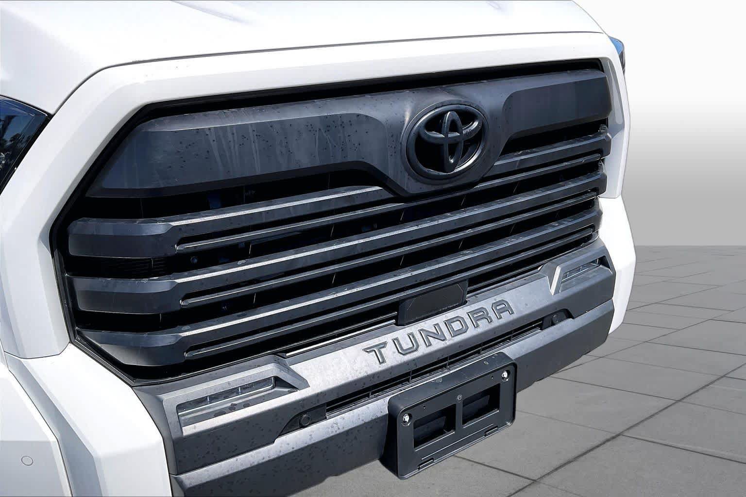 Used 2024 Toyota Tundra SR5 w/ SR5 Convenience Package AWD/4WD image 28