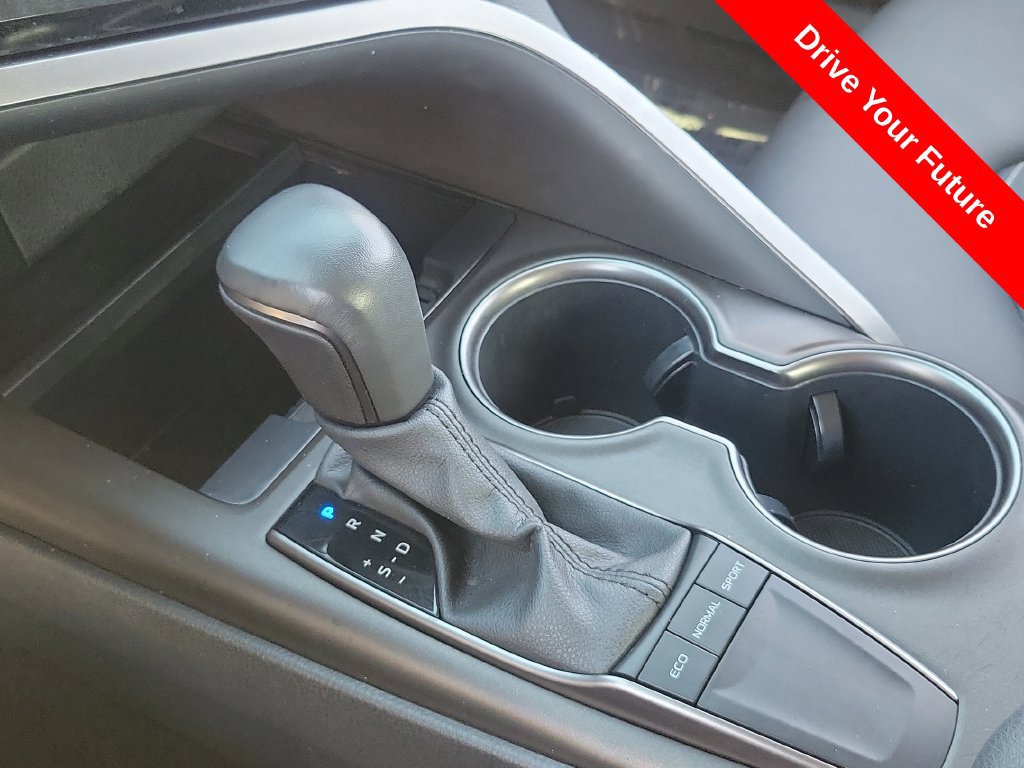 Used 2023 Toyota Camry SE FWD image 13