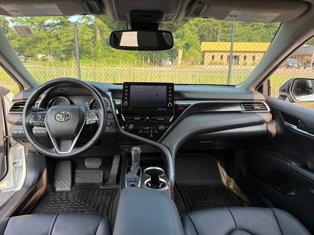Used 2024 Toyota Camry XLE AWD/4WD image 8