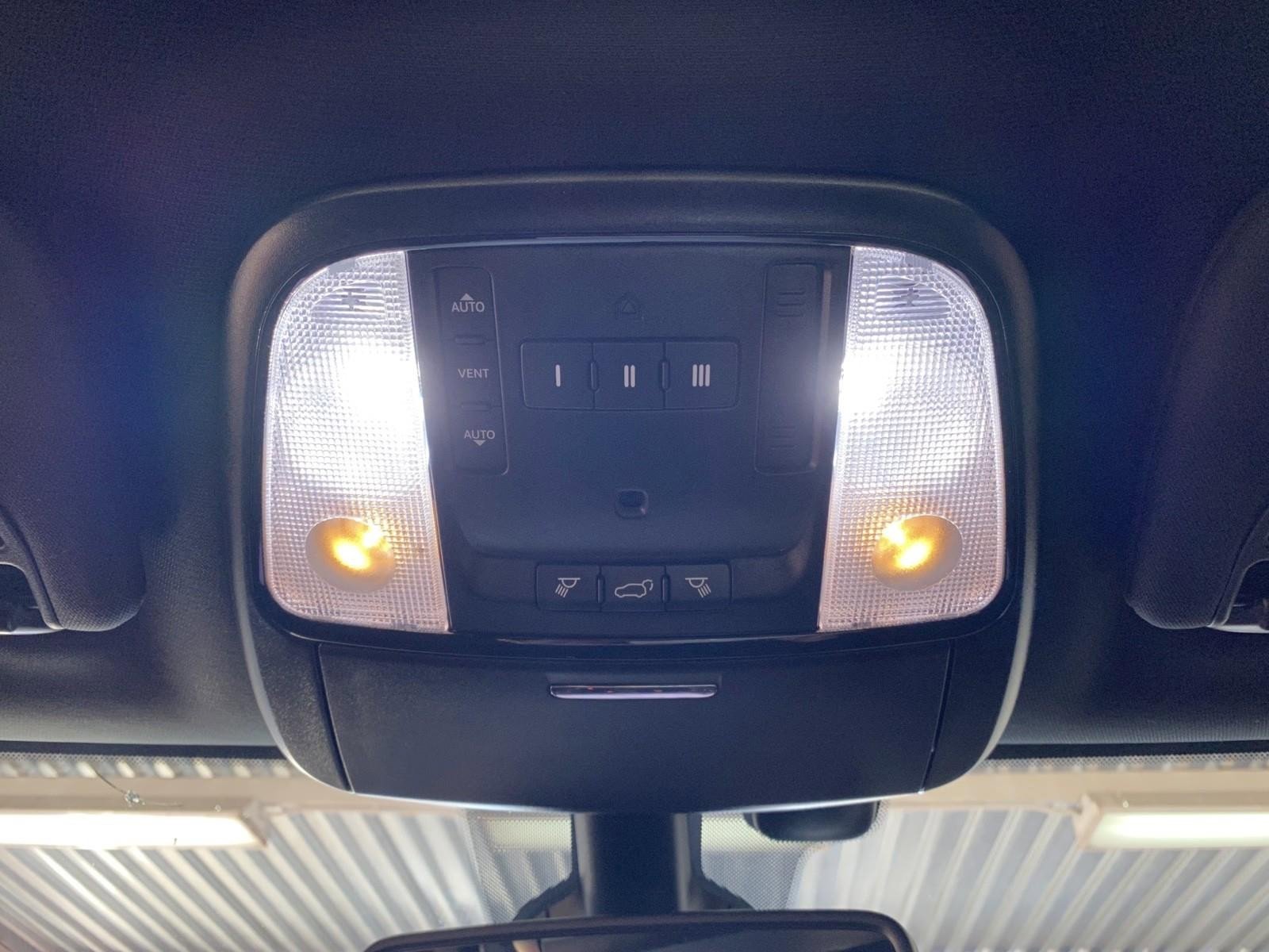 Used 2021 Dodge Durango R/T w/ Blacktop Package image 32