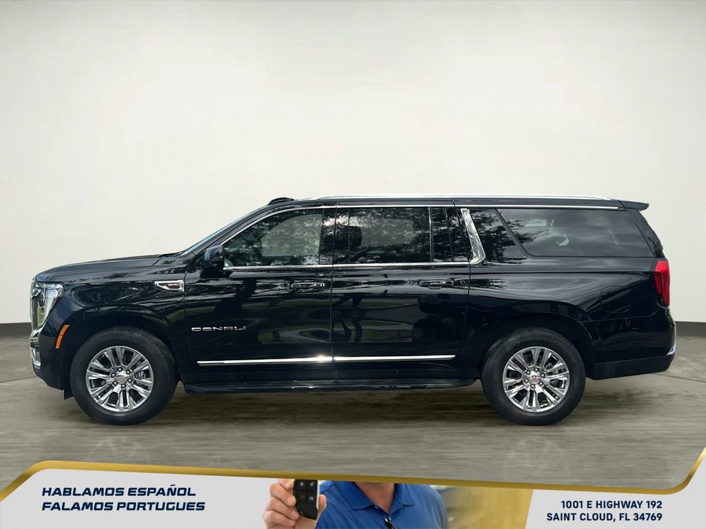 Used 2025 GMC Yukon XL Denali image 3