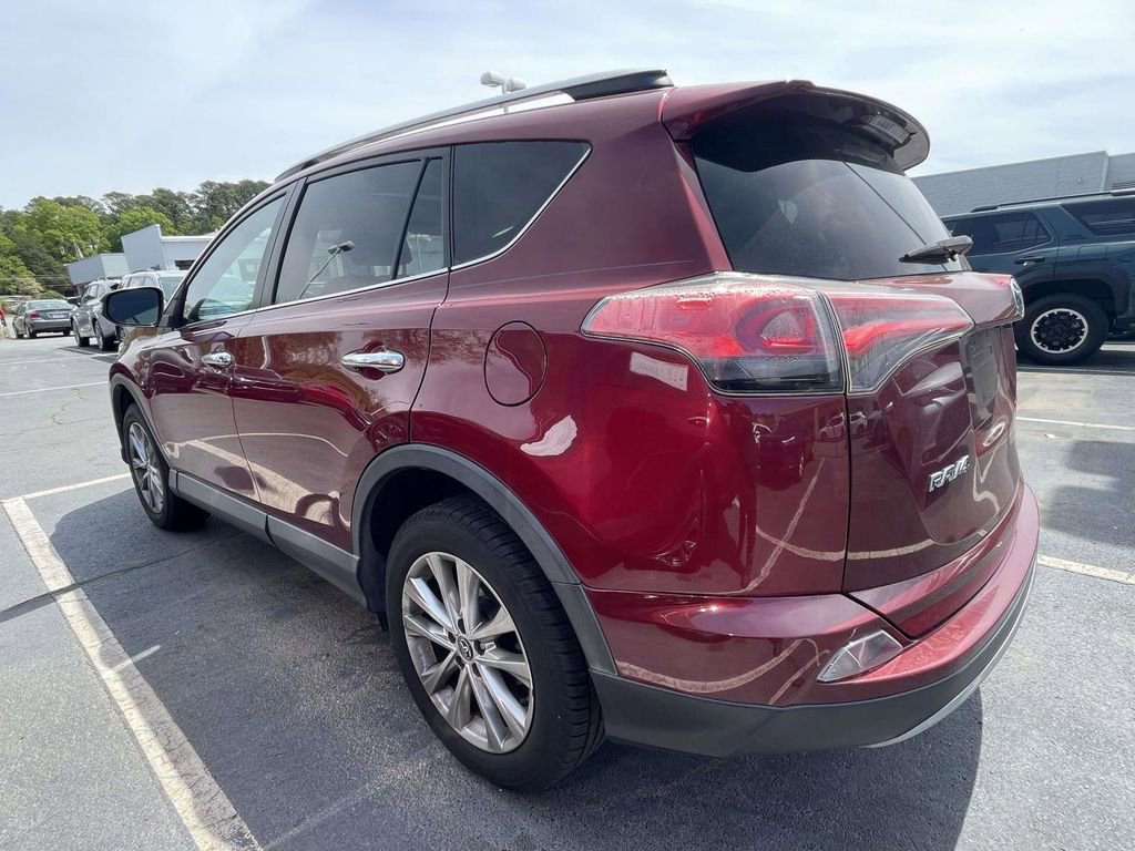 Used 2018 Toyota RAV4 Limited image 12