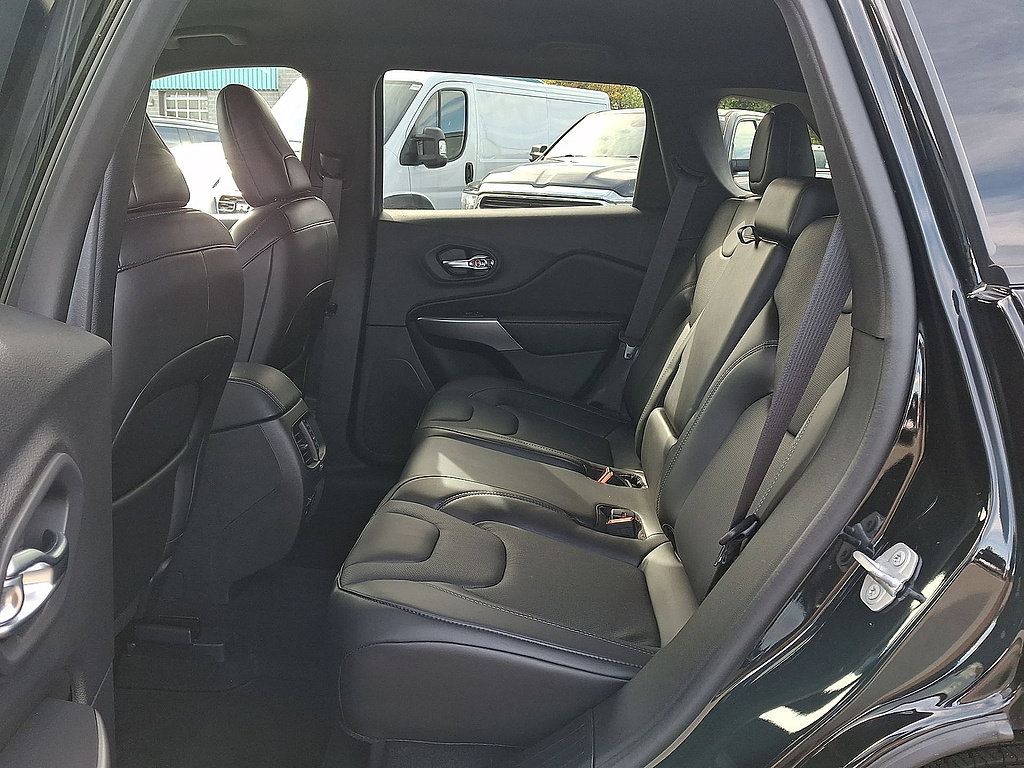 Used 2020 Jeep Cherokee High Altitude AWD/4WD image 26