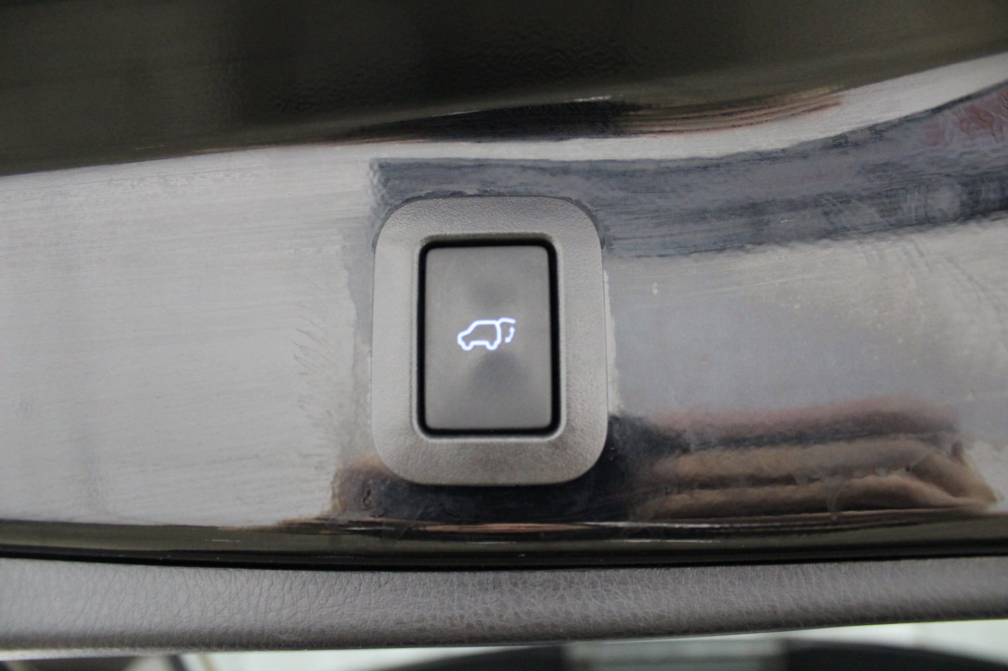 Used 2019 Toyota Highlander Limited Platinum image 19