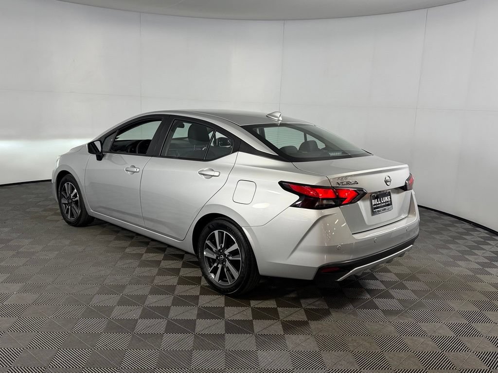 Used 2025 Nissan Versa SV FWD image 12