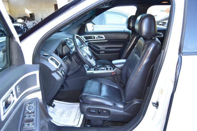 Used 2013 Ford Explorer XLT AWD/4WD image 46