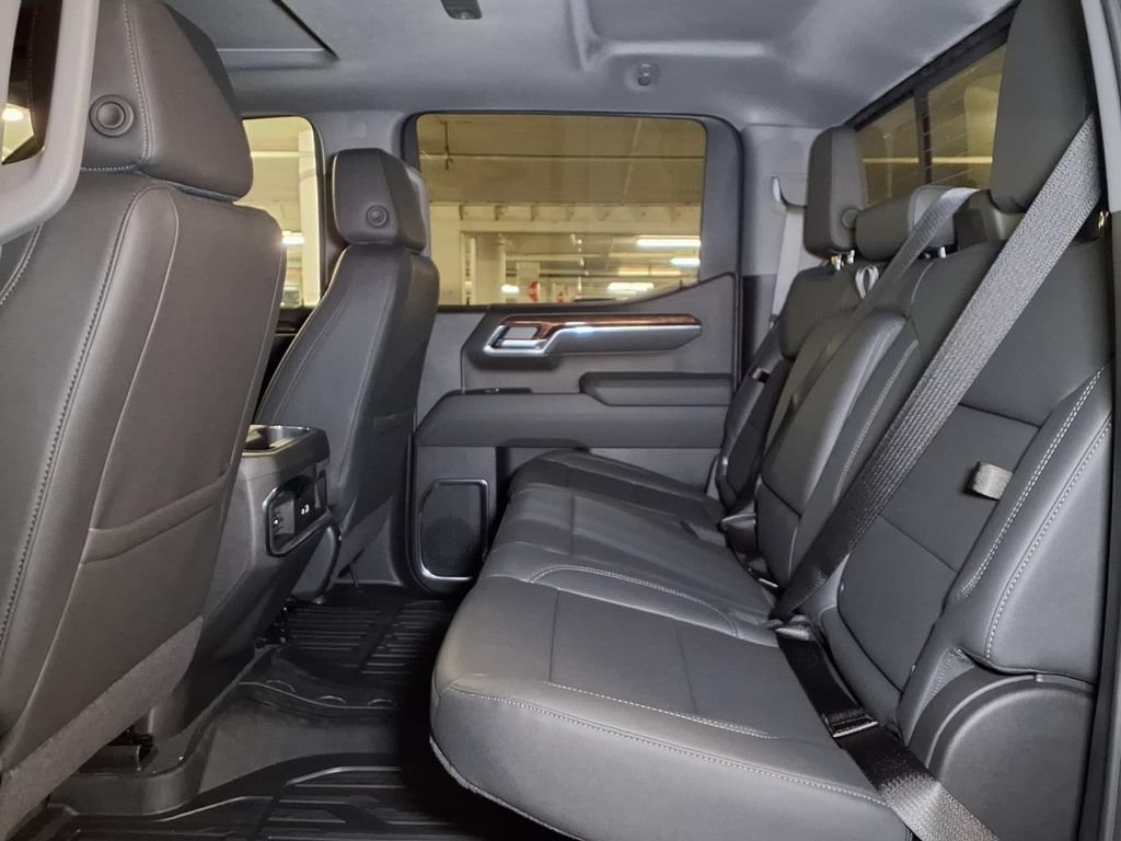 New 2026 GMC Sierra 1500 Elevation w/ Elevation Premium Package AWD/4WD image 11