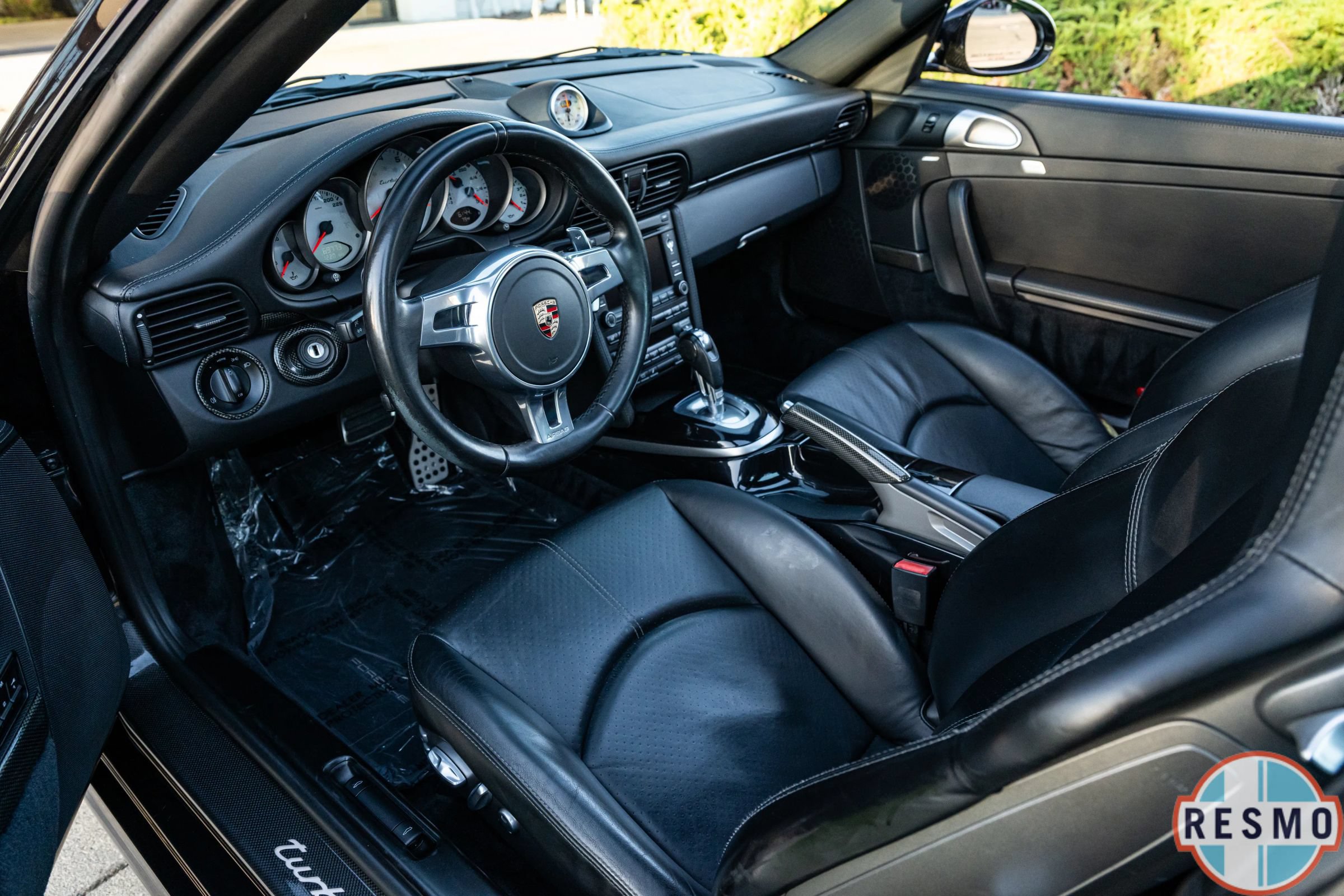 Used 2010 Porsche 911 Turbo AWD/4WD image 9