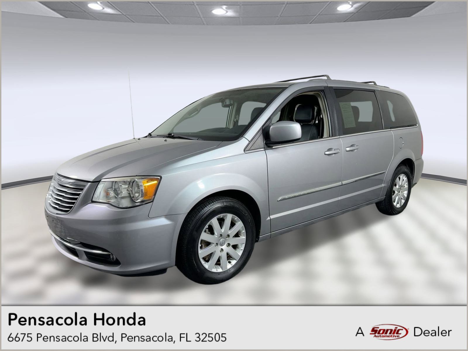 Used 2014 Chrysler Town & Country Touring