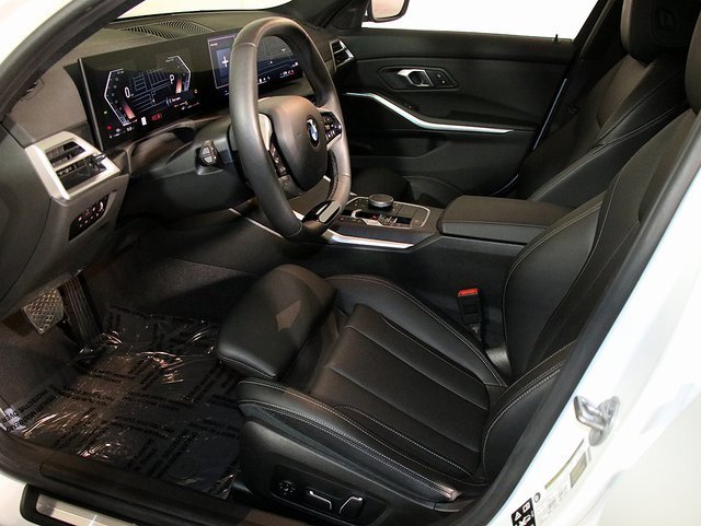 Used 2025 BMW 330i xDrive Sedan image 12