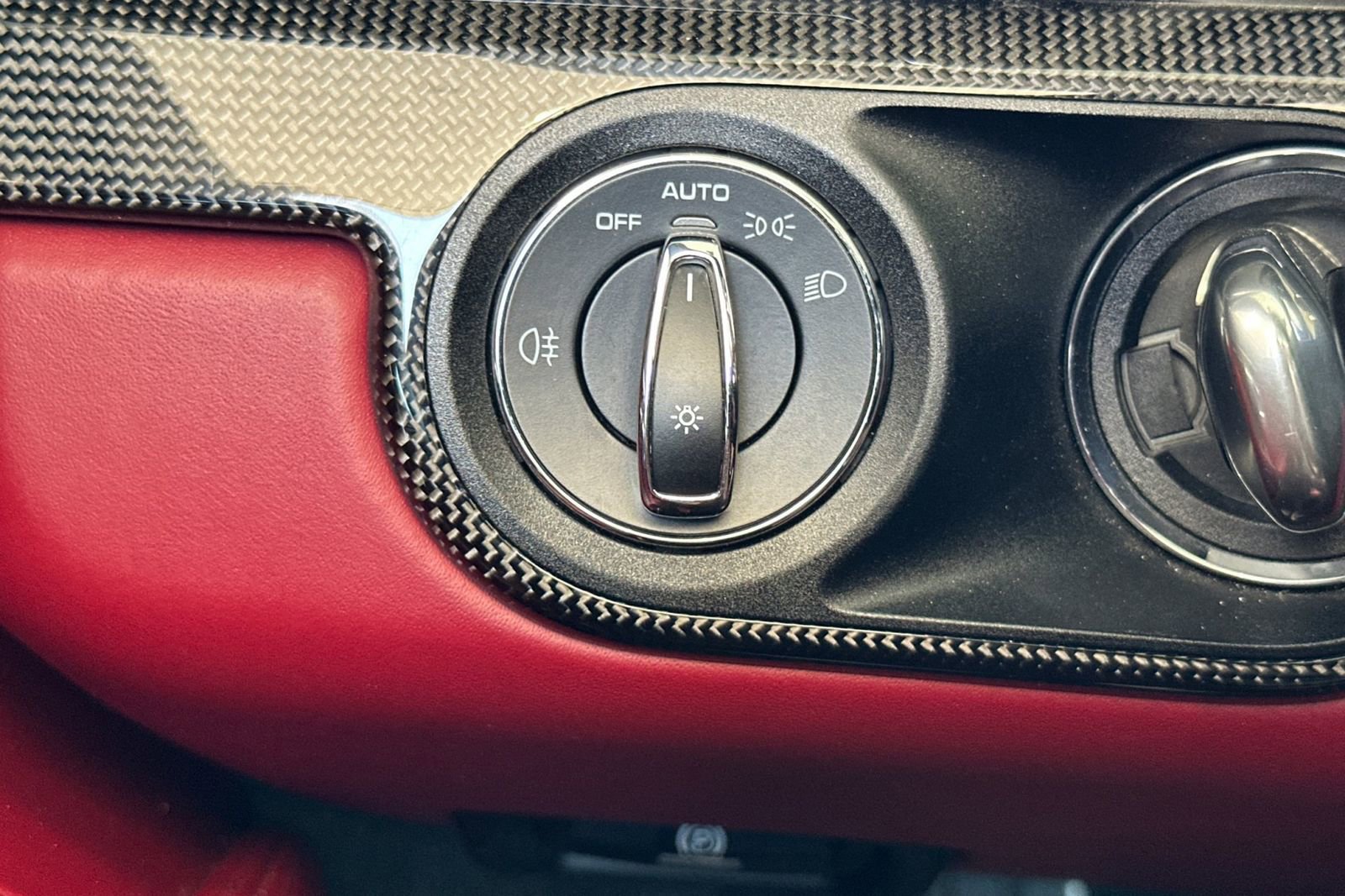 Used 2017 Porsche 911 Targa 4 GTS image 34