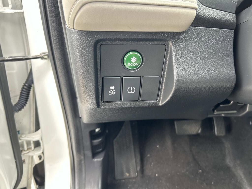 Used 2018 Honda HR-V LX image 16