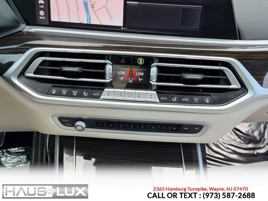 Used 2020 BMW X7 M50i w/ Dynamic Handling Package AWD/4WD image 33