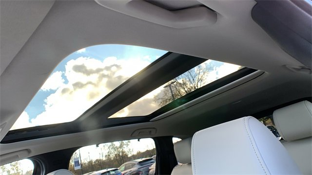 Used 2024 MAZDA CX-90 Plug-In Hybrid w/ Premium Plus image 18