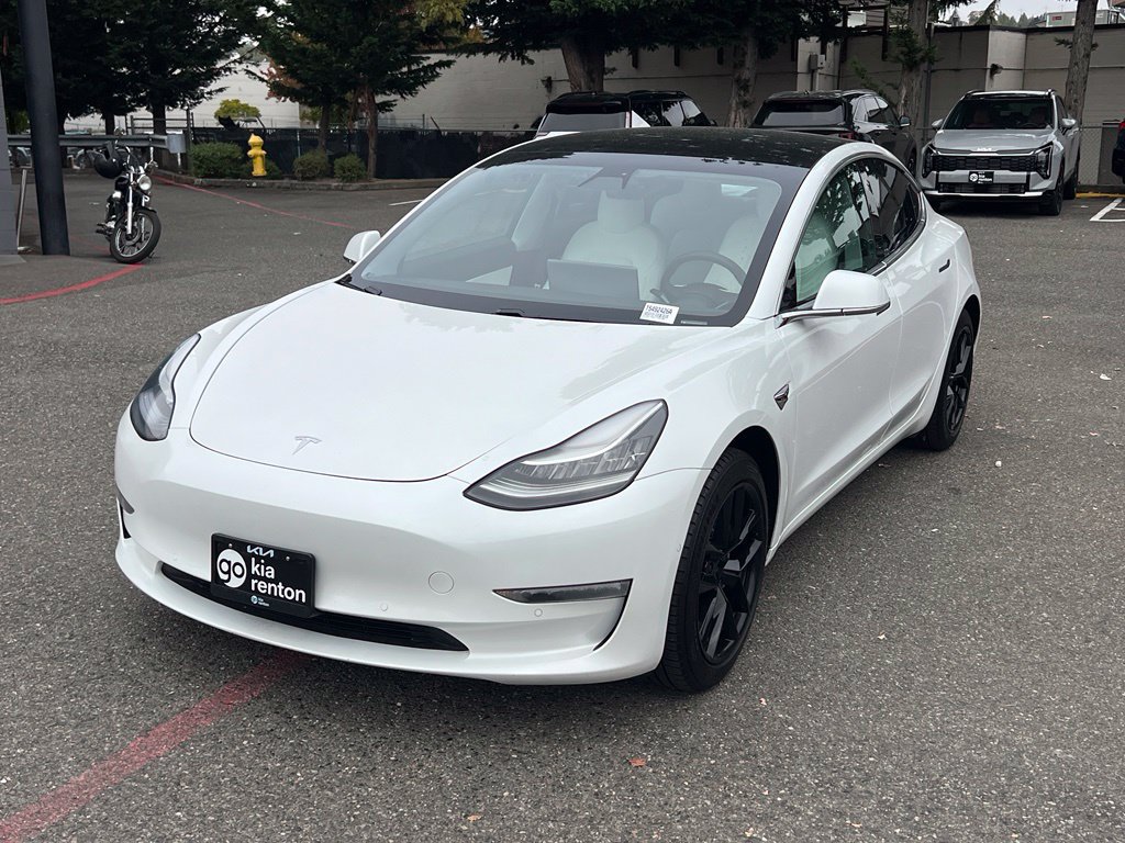 Used 2020 Tesla Model 3 Standard Range Plus RWD image 3