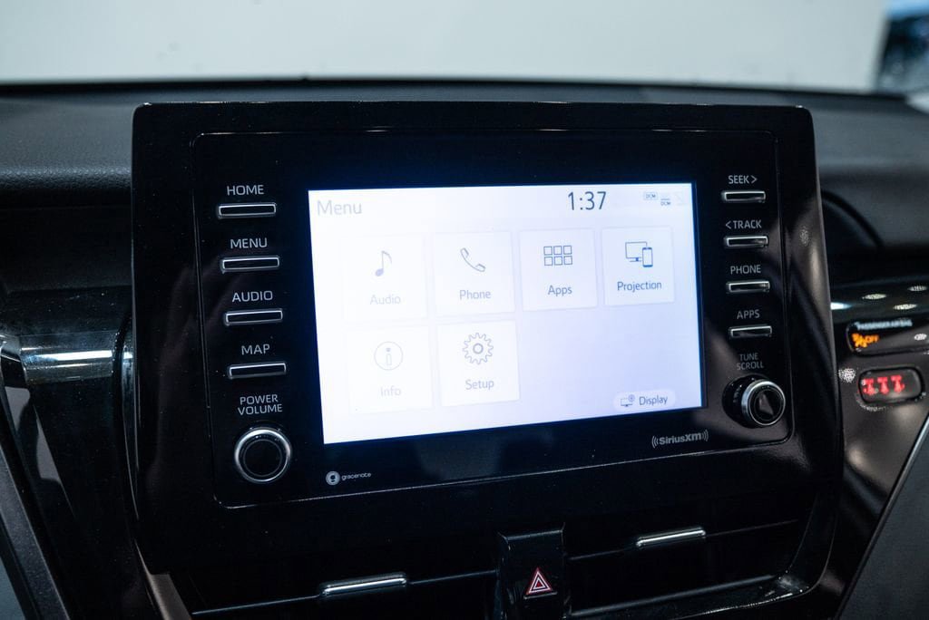 Used 2024 Toyota Camry SE image 23