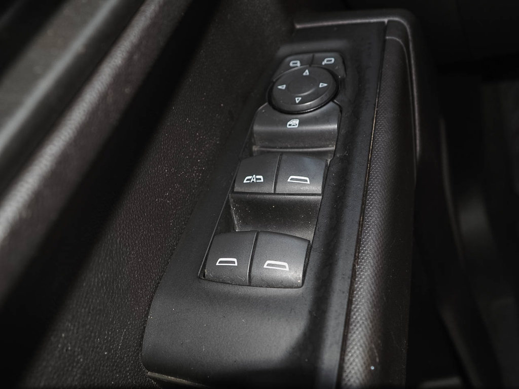 Used 2023 Chevrolet Silverado 1500 Custom AWD/4WD image 17