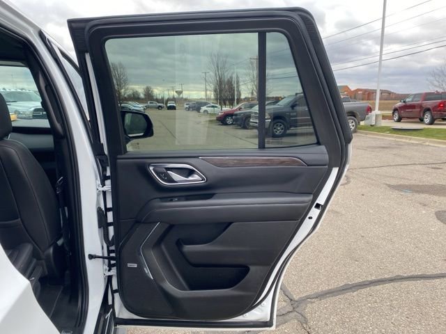 Used 2022 Chevrolet Tahoe LT w/ Luxury Package image 28