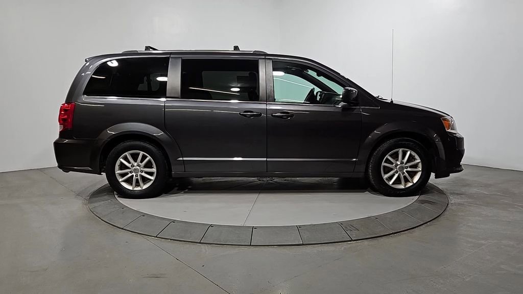 Used 2018 Dodge Grand Caravan SXT image 7