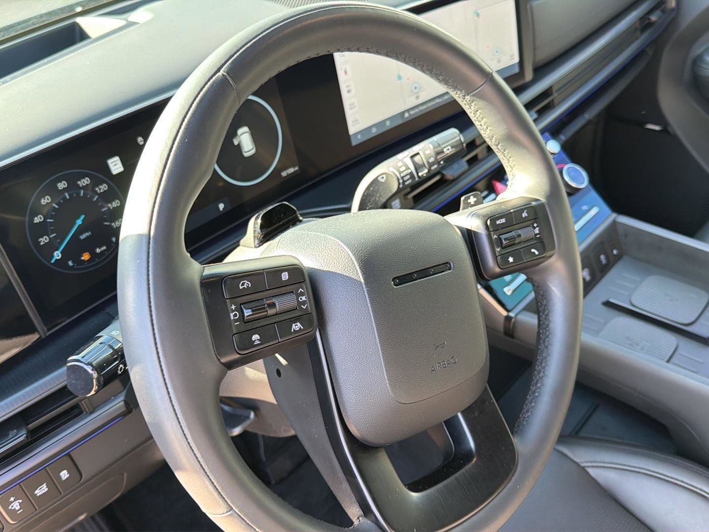 Used 2024 Hyundai Santa Fe Calligraphy image 13