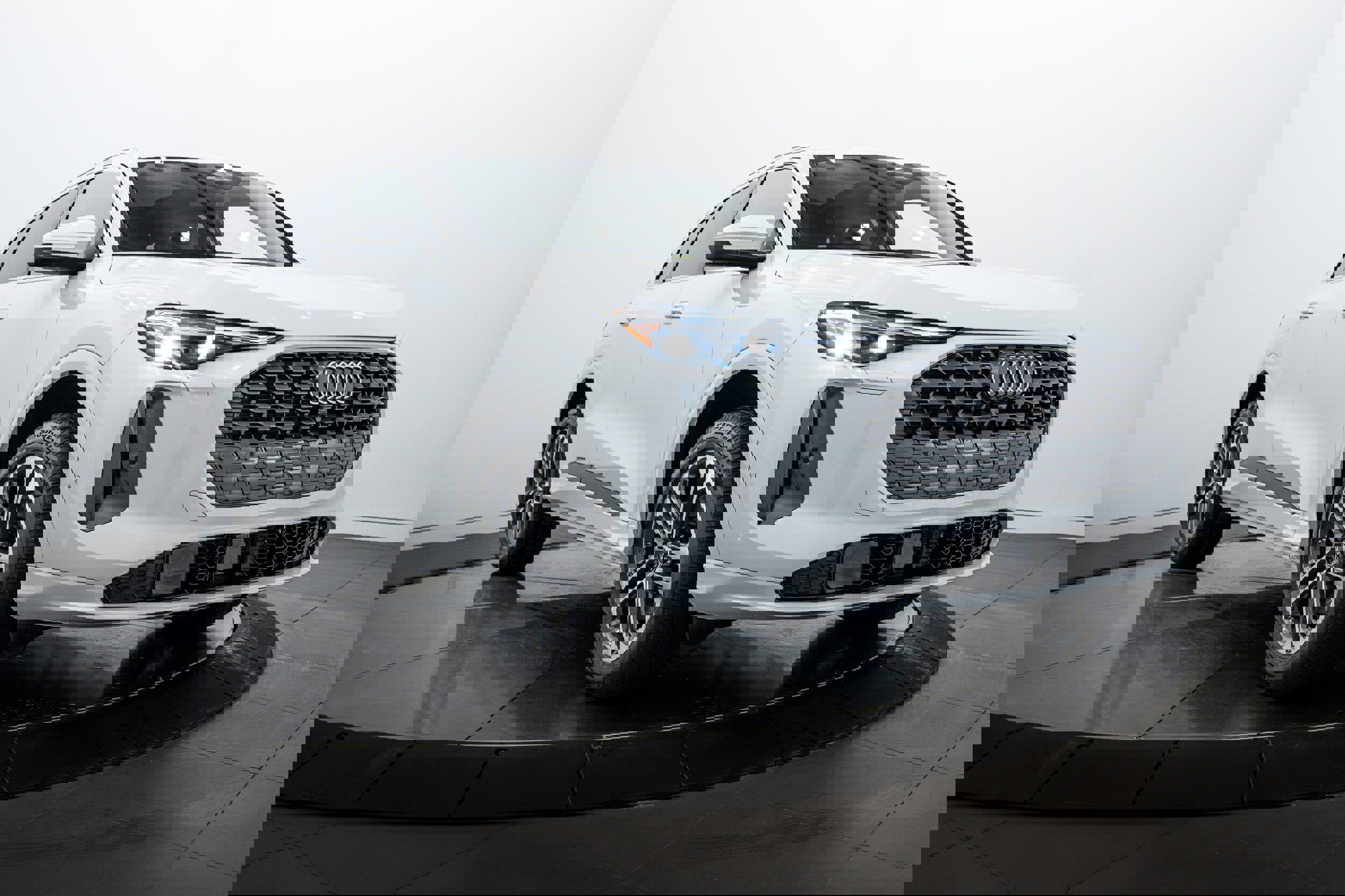 New 2025 Audi Q5 Premium Plus image 2