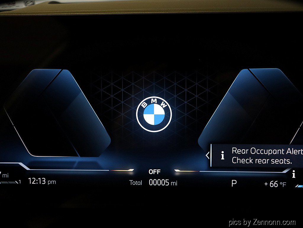 Used 2026 BMW 530i xDrive w/ Premium Package AWD/4WD image 17