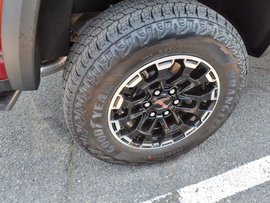 New 2026 GMC Canyon AT4 w/ Technology Plus Package image 7