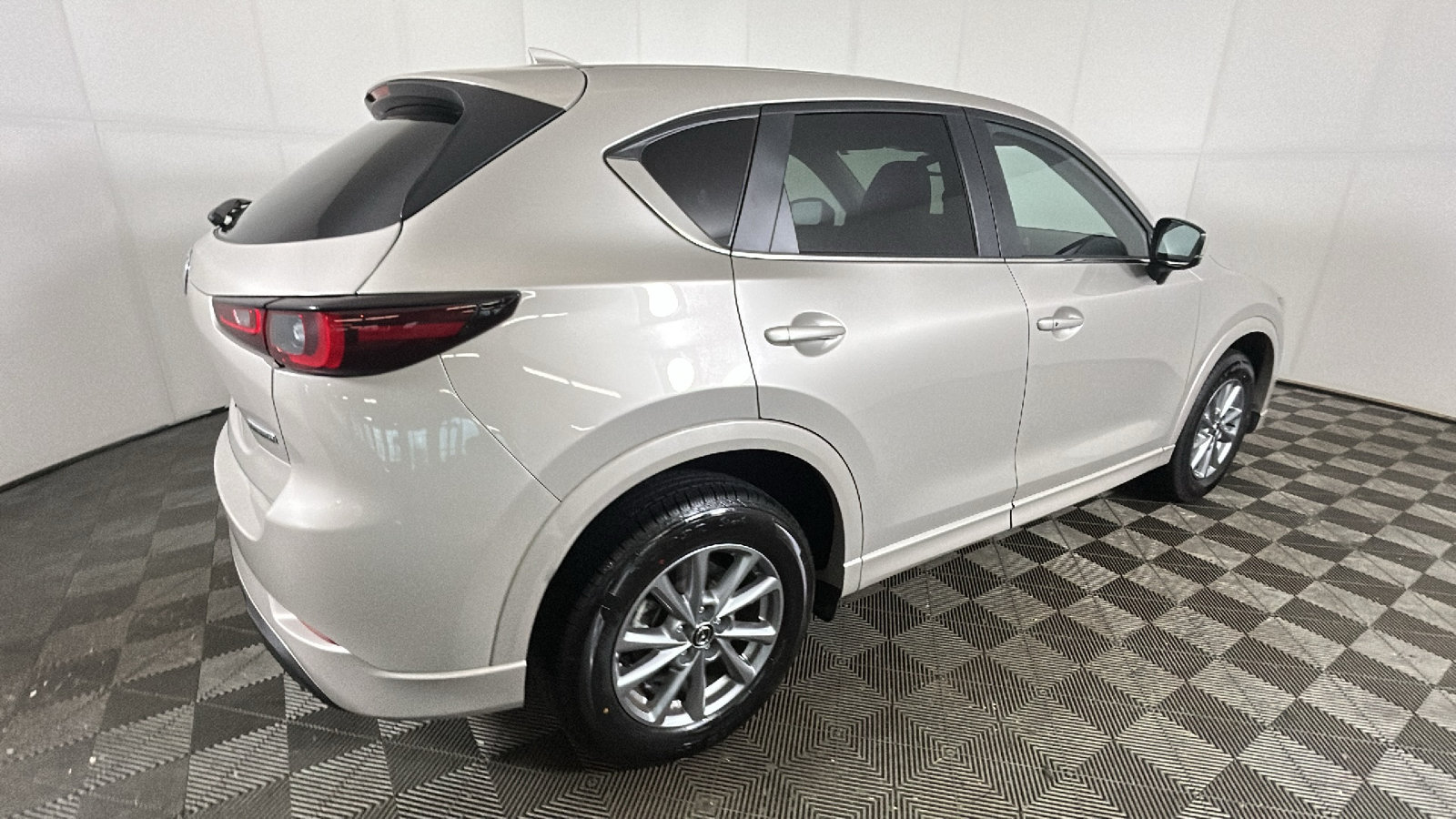 Used 2025 MAZDA CX-5 AWD 2.5 S w/ Preferred Package image 3