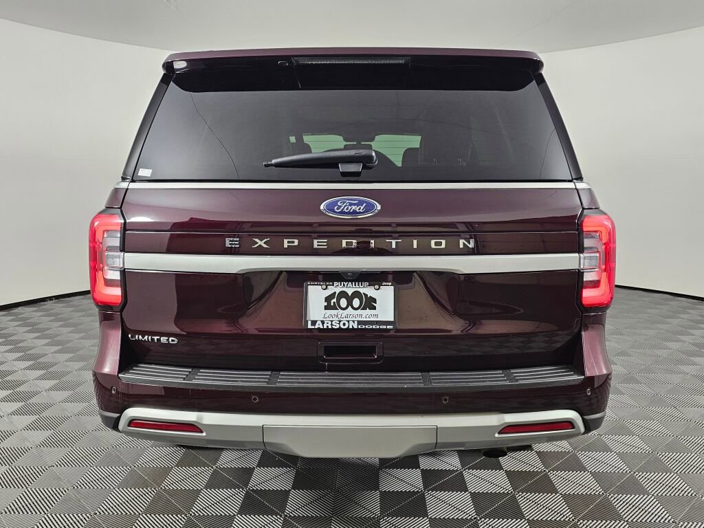 Used 2024 Ford Expedition Limited image 4