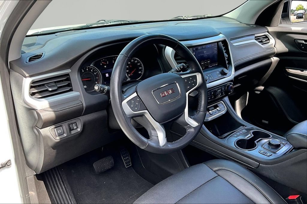 Used 2022 GMC Acadia SLT w/ Elevation Edition FWD image 12