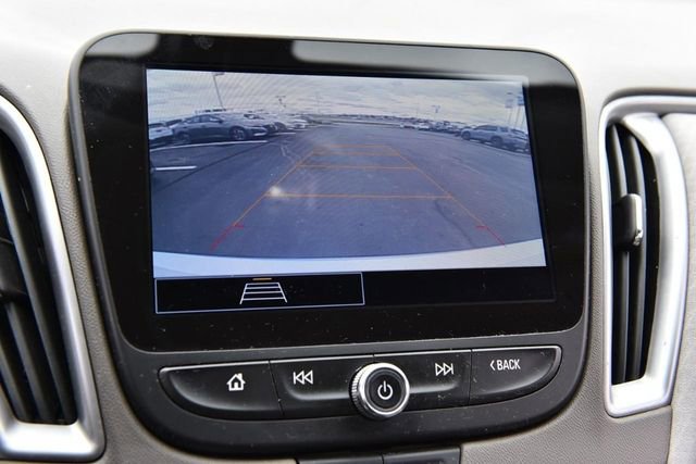 Used 2022 Chevrolet Malibu LT FWD image 11