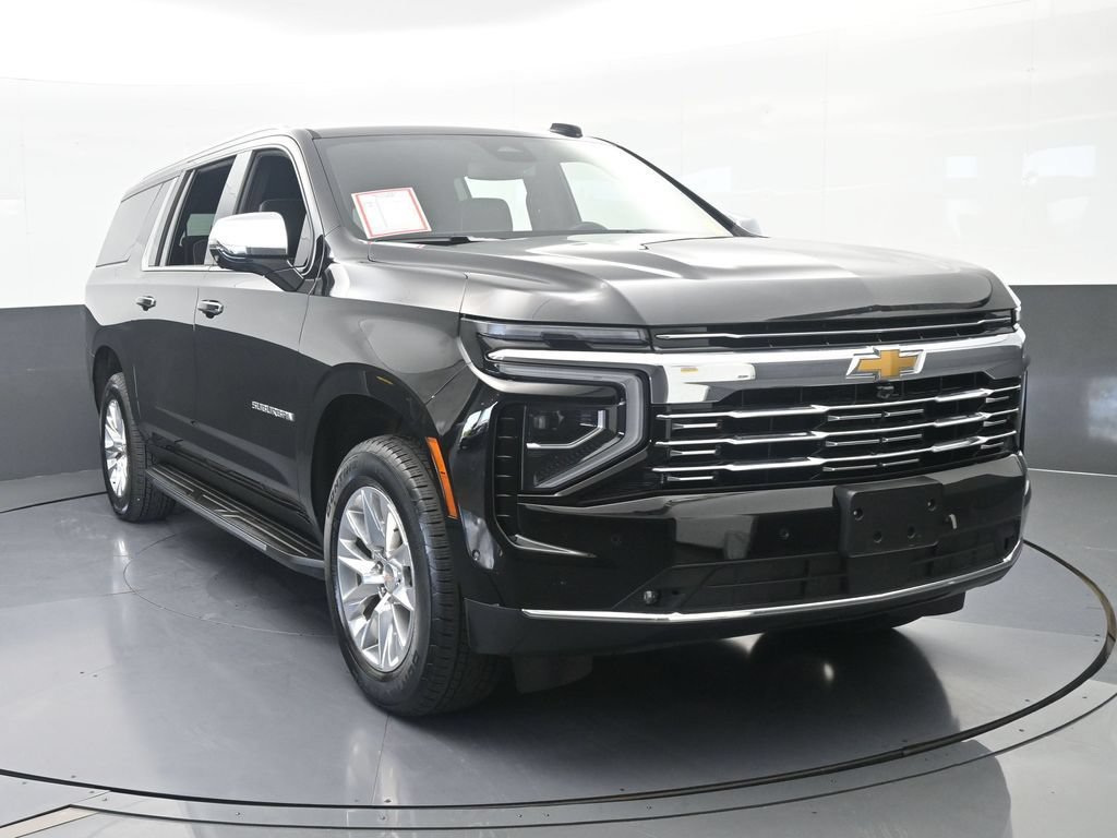 Used 2026 Chevrolet Suburban Premier AWD/4WD image 9