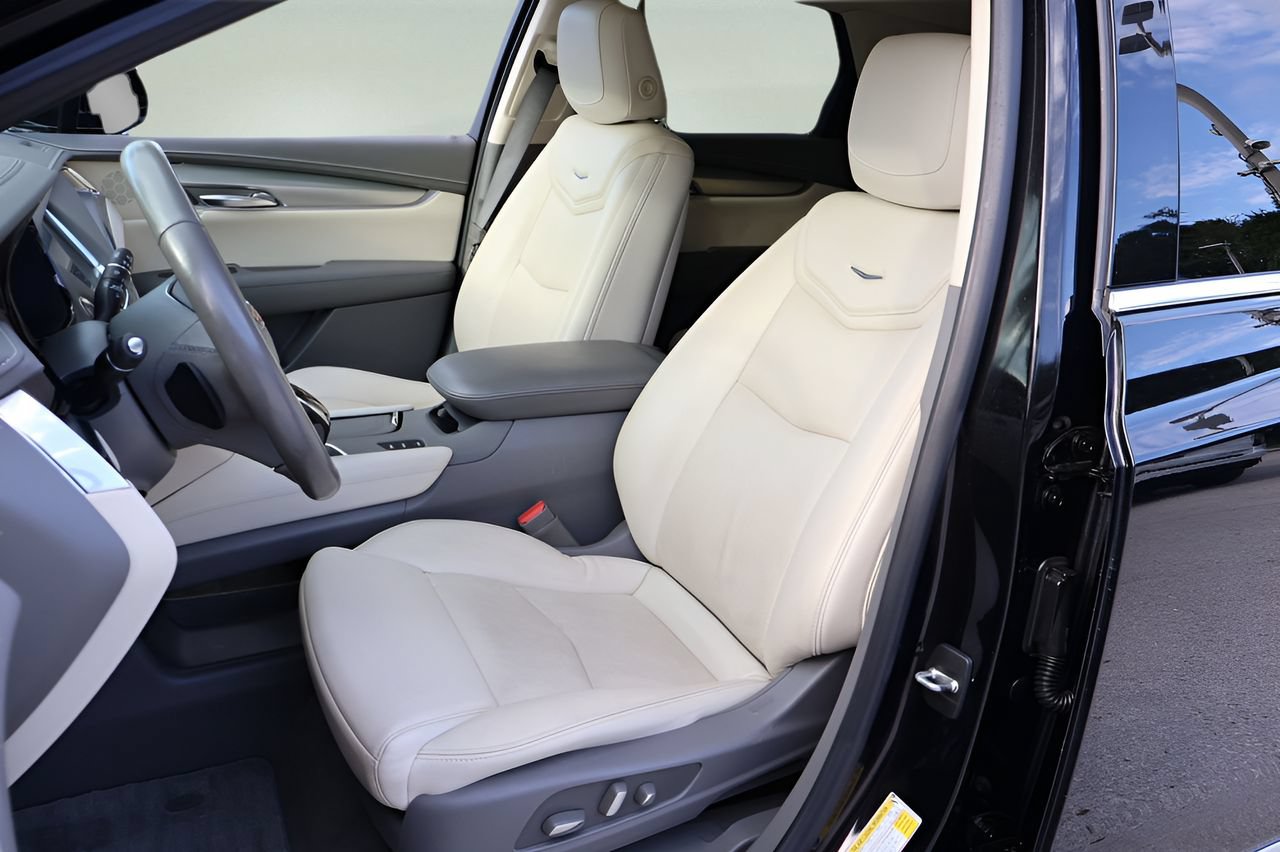 Used 2019 Cadillac XT5 Luxury AWD/4WD image 11