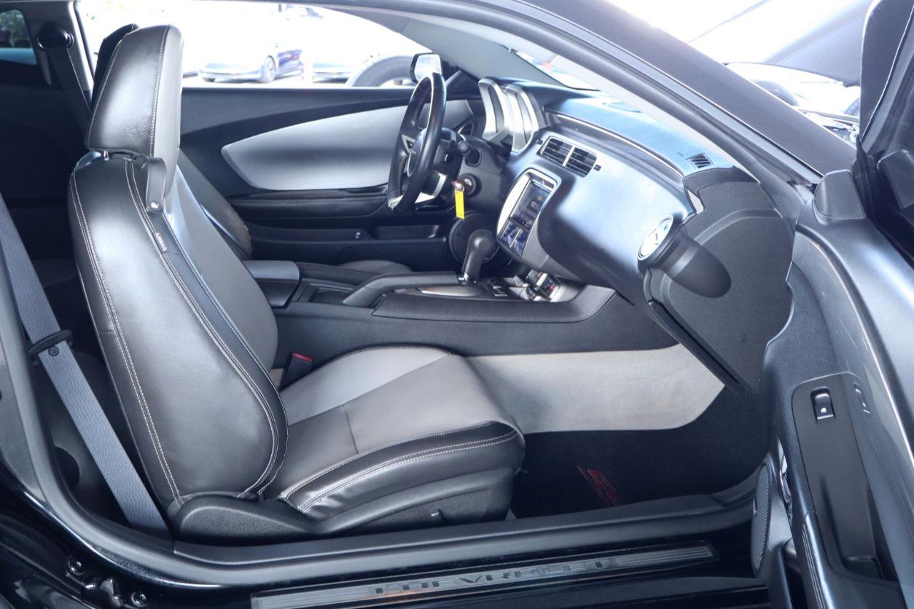 Used 2010 Chevrolet Camaro SS w/ RS Package RWD image 30
