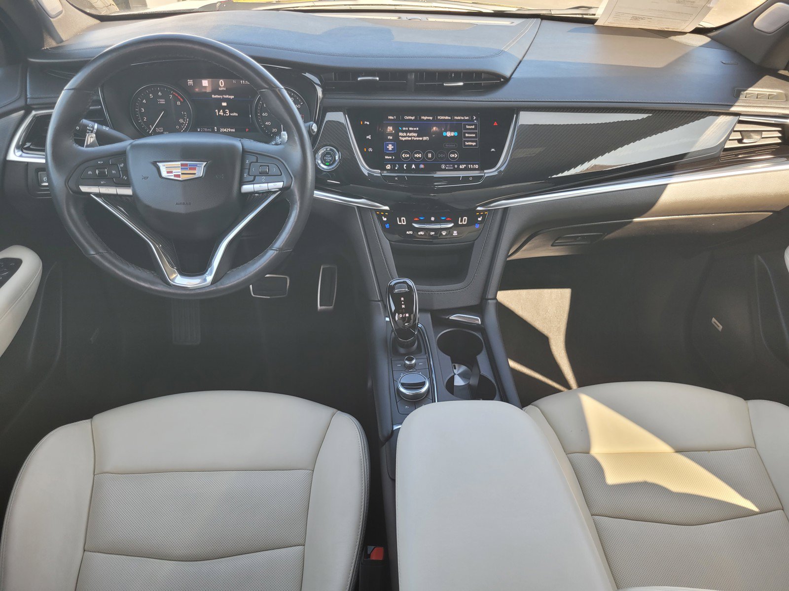 Used 2024 Cadillac XT6 Sport w/ Technology Package AWD/4WD image 13
