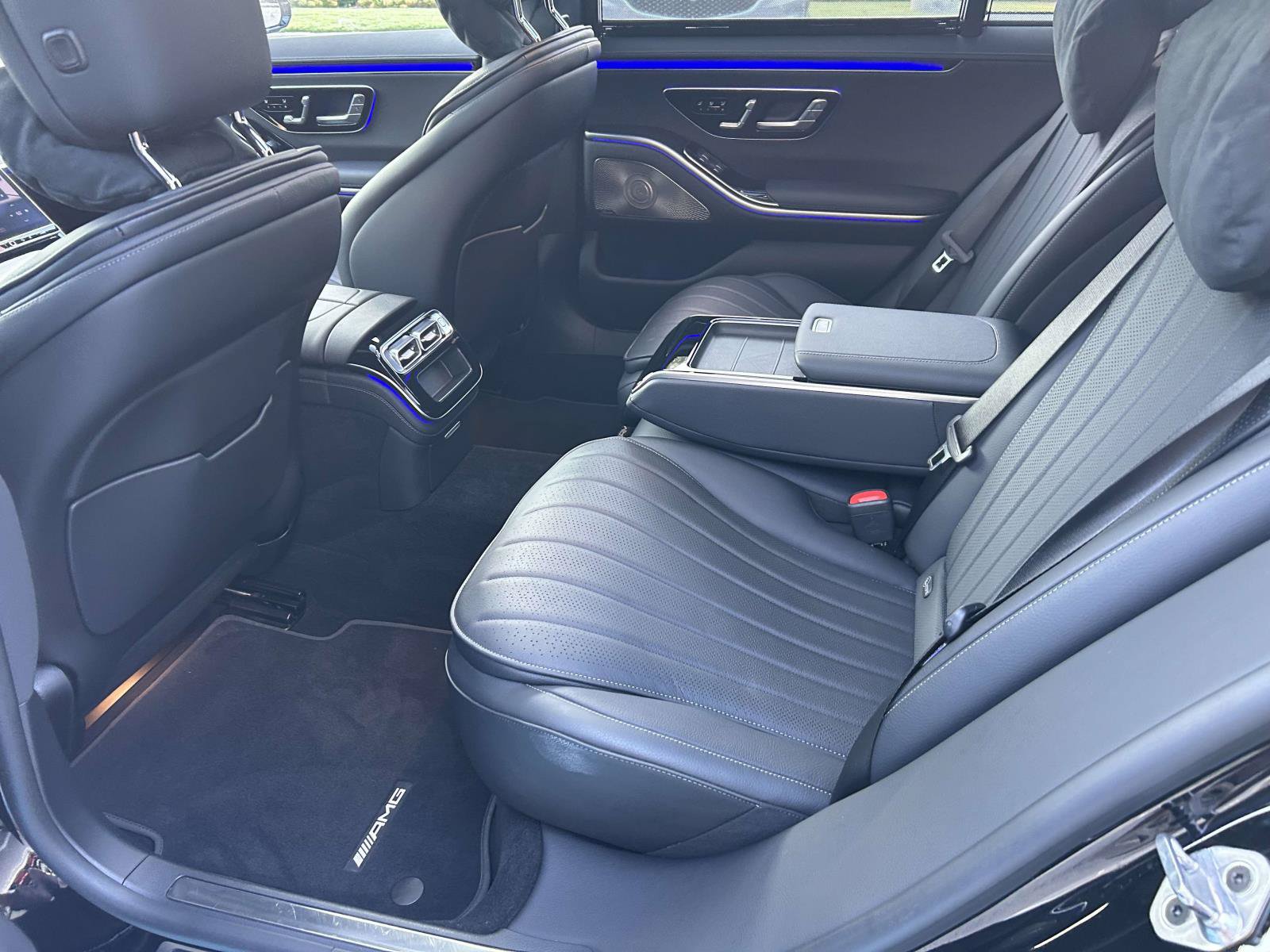Used 2023 Mercedes-Benz S 500 4MATIC image 37