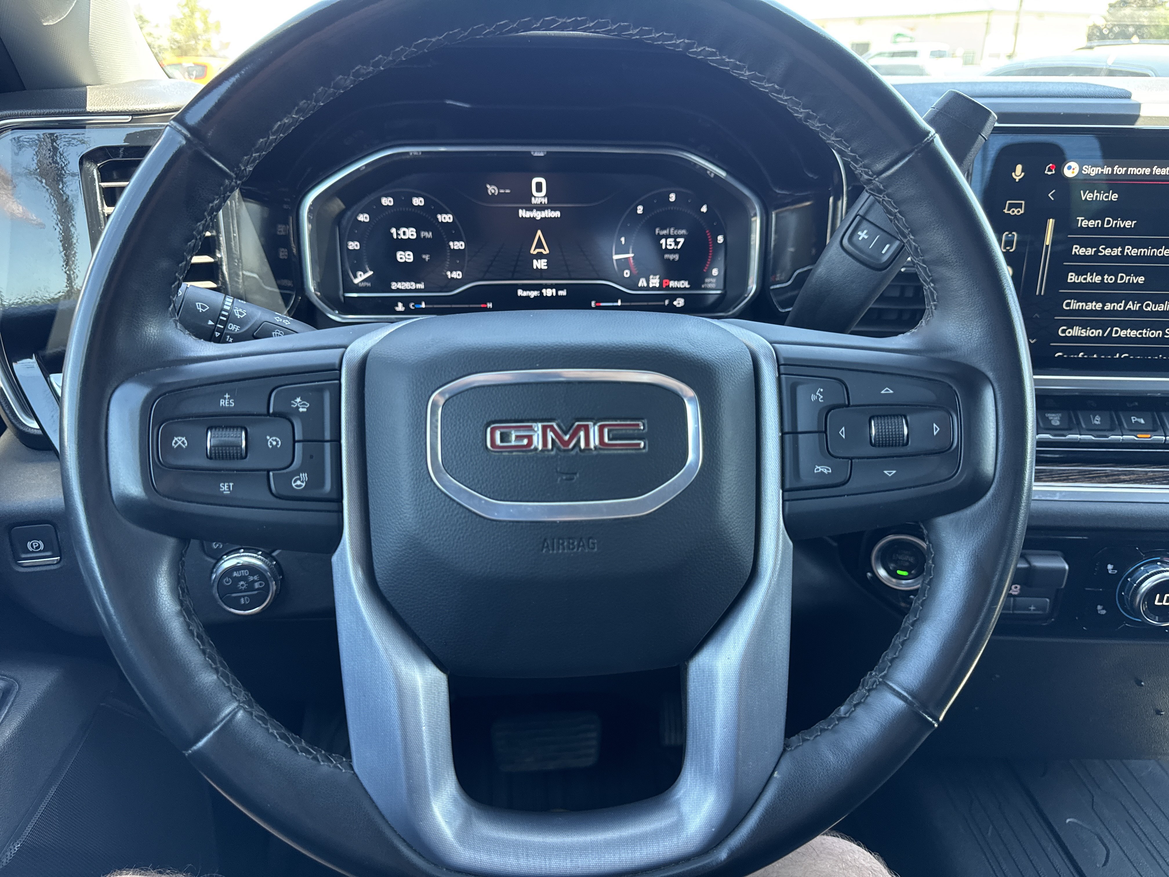 Used 2025 GMC Sierra 3500 SLE AWD/4WD image 14