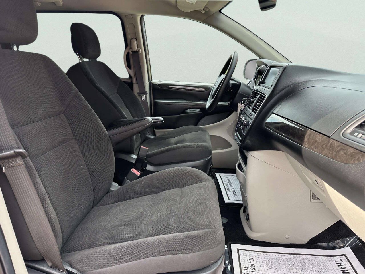 Used 2018 Dodge Grand Caravan SE w/ UConnect Hands-Free Group FWD image 19