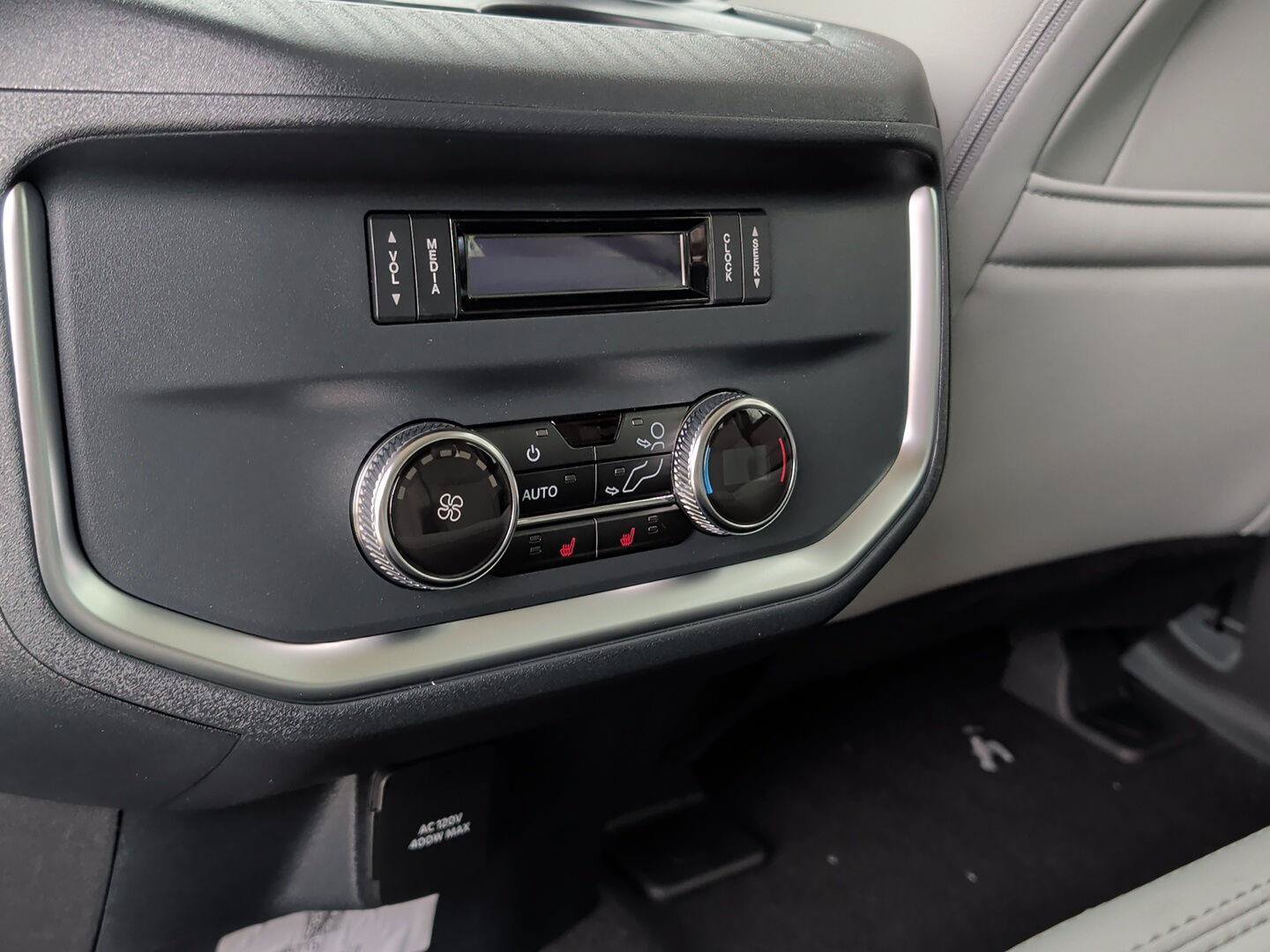 New 2026 Ford Expedition Max Platinum AWD/4WD image 28