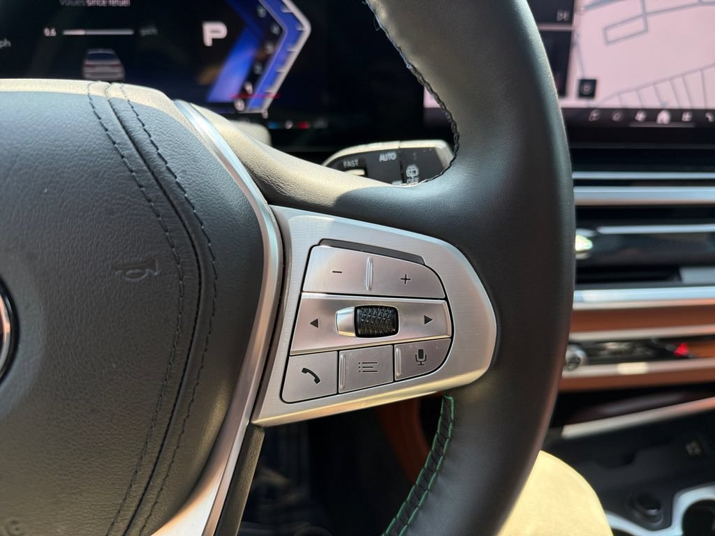 Certified 2025 BMW ALPINA XB7 AWD/4WD image 36