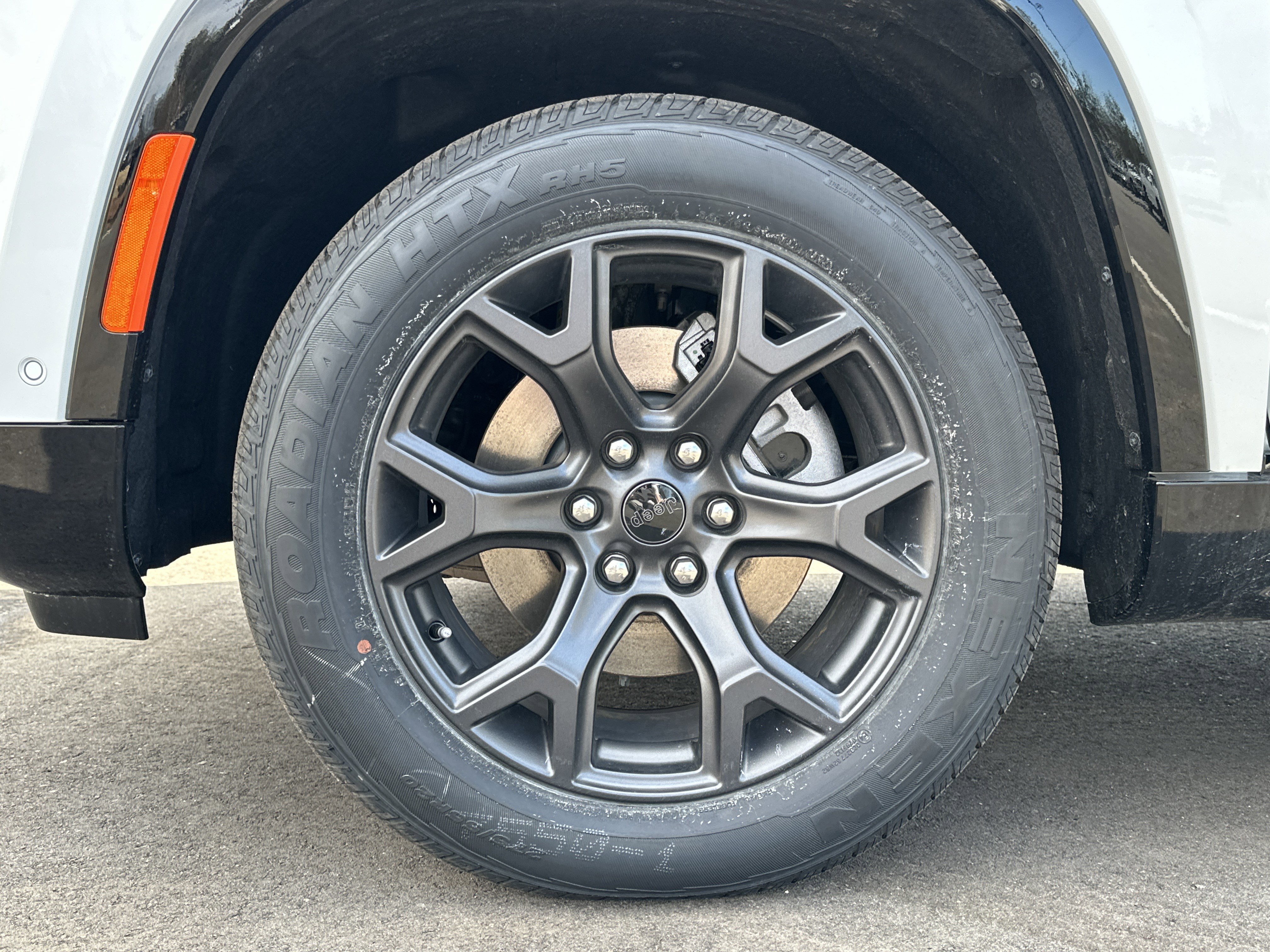 New 2026 Jeep Grand Wagoneer Limited w/ Convenience Group I image 16